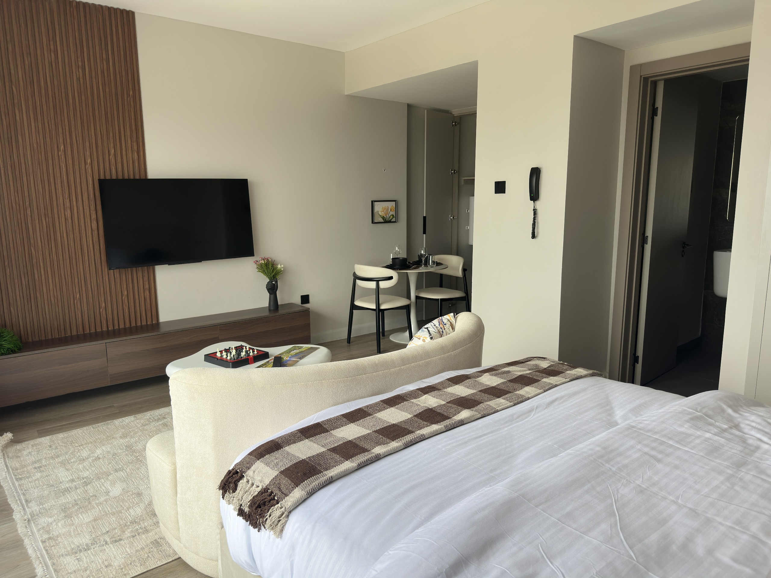 2407-Modern Executive studio apartment – Altura upper Hill Gallery